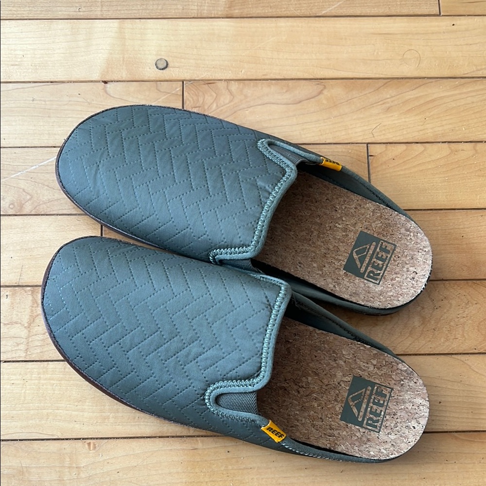 Reef Men's Green Slip-On Shoes